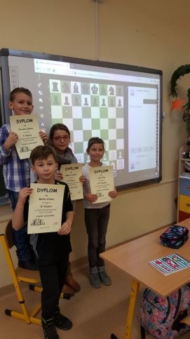 Figury szachowe - szkolny konkurs plastyczny 